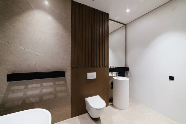 Stylová Moderní Koupelna Přírodním Dřevem — Stock fotografie