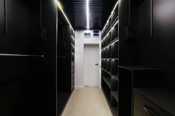 Функциональное Освещение Черном Шкафу Одежды Обуви — стоковое фото