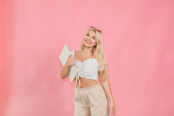 Beautiful Girl Light Clothes Book Her Hands Poses Pink Background — Stock Fotó