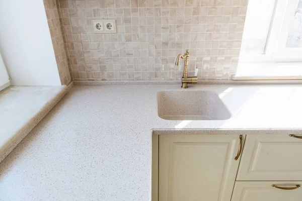 Solid Light Marble Countertop New White Kitchen — Φωτογραφία Αρχείου