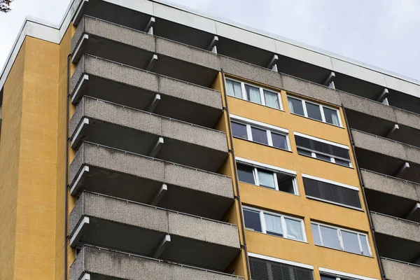 Gelbes Hochhaus Innsbruck Huter Houses —  Fotos de Stock