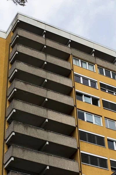 Gelbes Hochhaus Innsbruck Huter Houses —  Fotos de Stock