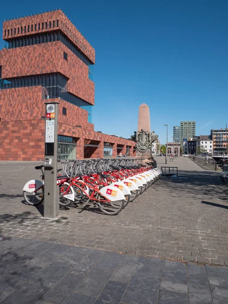 Amberes Bélgica Abril 2020 Alquiler Bicicletas Conocido Museo Aan Stroom — Foto de Stock
