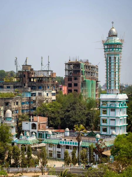 Landschap Uitzicht Een Masjid Rond Met Groene Bomen Chittagong Stad — Stockfoto