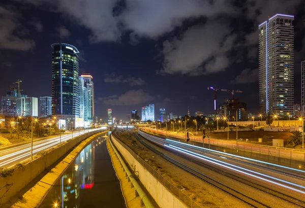 Kentsel gece görünümü — Stok fotoğraf