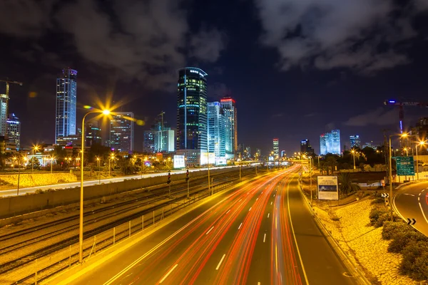 Kentsel gece görünümü — Stok fotoğraf