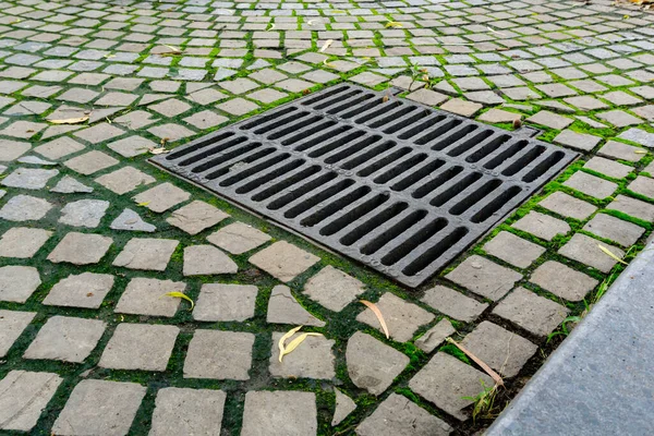Large Water Drainage Footpath Metal Cover — Stock Photo, Image
