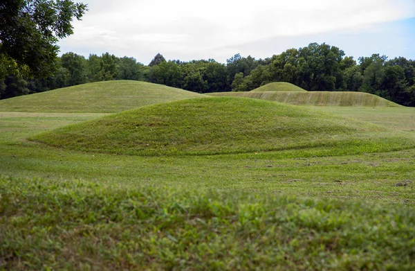 Native American Hopewell Culture Prehistoric Earthworks Burial Mounds Mound City — Stok fotoğraf