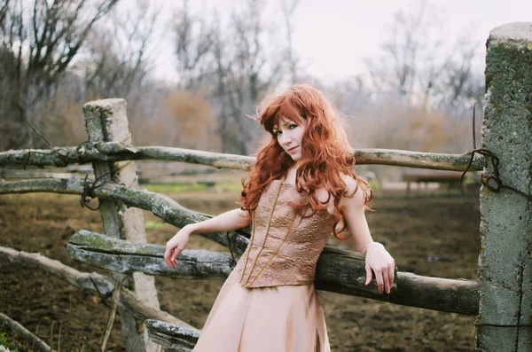Kızıl saçlı Kadın — Stok fotoğraf
