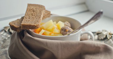 ev yapımı Öğle Yemeği