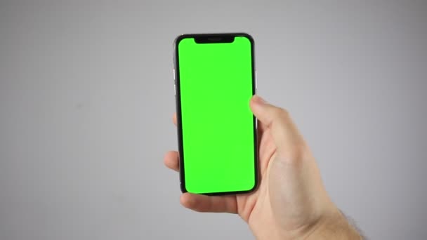 Holding Iphone Hand Green Screen Phone Mock Iphone Apple Product — Stock Video
