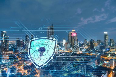 Parlayan Padlock hologramı, gece panoramik şehir görüntüsü Bangkok, Güneydoğu Asya. Şirketleri korumak için siber güvenlik kavramı. Çift pozlama.