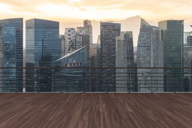 Panoramik Singapur gökyüzü manzarası, çatıdaki ahşap gözlemevi güvertesi, günbatımı. Asyalı şirket ve yaşam tarzı. Şehir merkezinde finans şehri, gayrimenkul. Ürün ekran modeli boş çatı