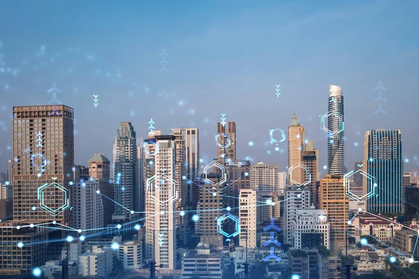 Parlak teknolojik süreç hologramı, gün batımında Bangkok 'un havadan panoramik manzarası. Güneydoğu Asya 'daki en büyük yenilikçi teknoloji merkezi. Çoklu pozlama.