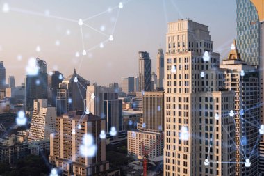 Bangkok, Güneydoğu Asya 'nın günbatımı panoramik şehri üzerine sosyal medya simgelerinin hologramı. İnsan ilişkileri ve kariyer fırsatları kavramı. Çoklu pozlama.