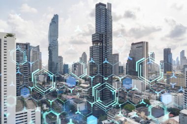 Panorama şehrinin Bangkok manzarası üzerinde teknoloji hologramı. Güneydoğu Asya 'nın en büyük teknoloji merkezi. Kodlama ve yüksek teknoloji geliştirme kavramı. Çift pozlama.