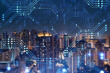 Bilgi akışı hologramı, Kuala Lumpur 'un gece manzarası. KL, Malezya 'nın en büyük teknoloji merkezidir. Bilimi programlama kavramı. Çift pozlama.