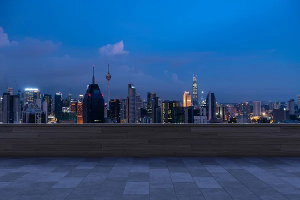 Panoramic Kuala Lumpur skyline view, concrete observatory deck on rooftop, night. Asian corporate and residential lifestyle. Financial city downtown, real estate. Product display mockup empty roof — Stock Photo, Image