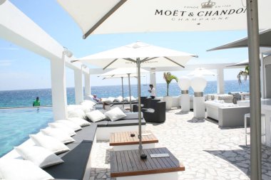 Curacao Adası 18 Ağustos 2014: Curacao 'daki St. Tropez Resort Restaurant & Bar.