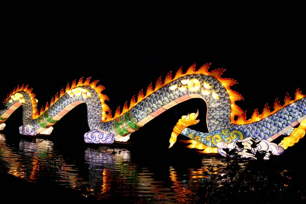 Cleveland Ohio Agosto 2019 Festival Linterna Asiática Dragón Chino Exhibición — Foto de Stock