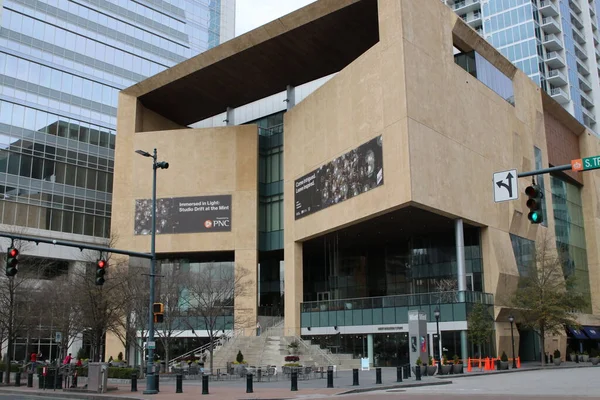 Charlotte, NC-USA 17 Mart 2020 Darphane Müzesi, Kuzey Carolina 'da, Randolph ve Nane Müzesi' nden oluşan bir kültür kurumudur..