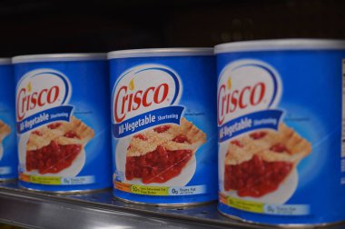 Columbus, OH-USA 27 Haziran 2019: Crisco Shorating yerel süpermarkette yemek pişirmek için kullanıldı.