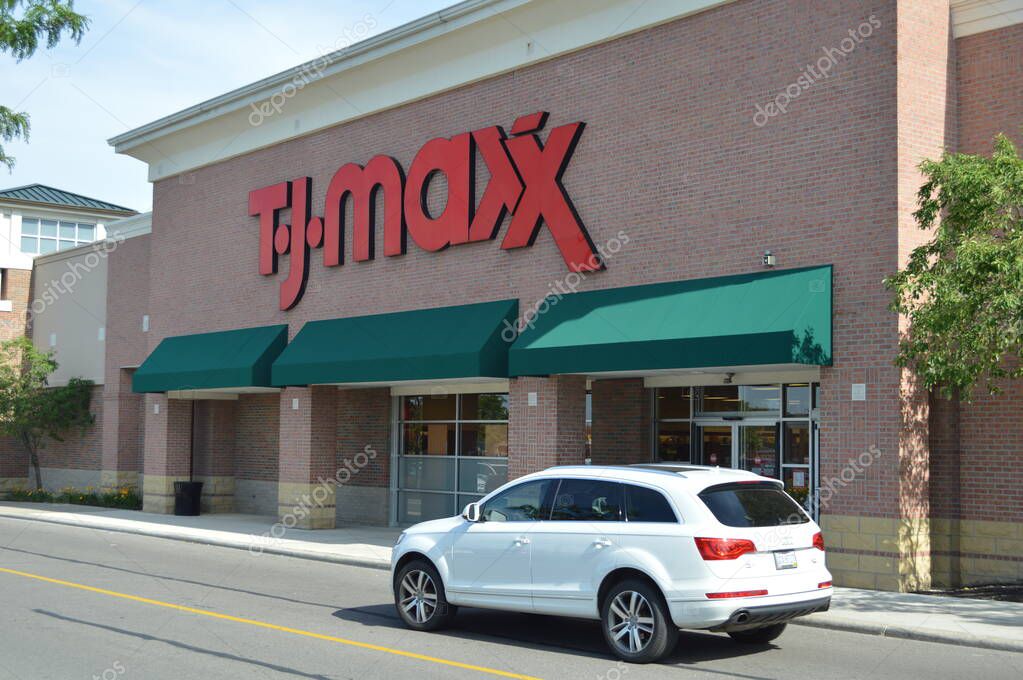 Columbus,OH USA - July 24, 2017: , owned by TJX Companies, is an  American department store chain that sells brand name items for less. This  brand also owns HomeGoods, Marshalls, & more.