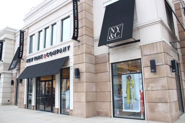 Columbus, Ohio / ABD 28 Şubat 2019: NY & C bir moda perakendecisi kadın giyim mağazasıdır..