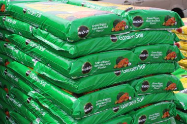 Pickerington, OH / USA 11 Nisan 2019: Performans Konteynırı Karışımı