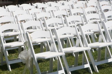 Los Angeles, CA 25 Ağustos 2012 Bahçe Sandalyesi montajlı Düğün Günü hazırlıkları.