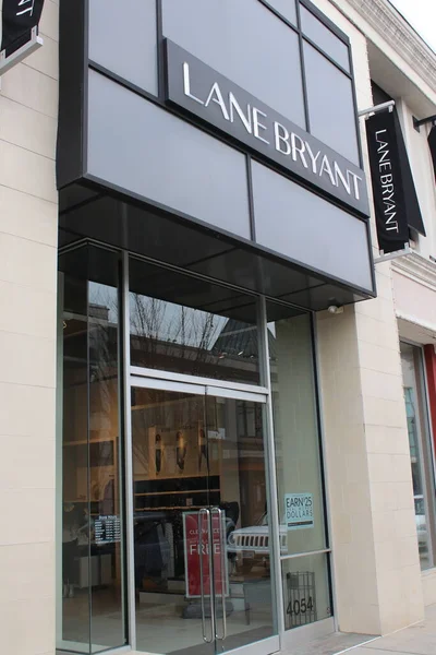 Columbus, Ohio / ABD 28 Şubat 2019: Lane Bryant, büyük boy kadın giyim mağazaları zinciri..