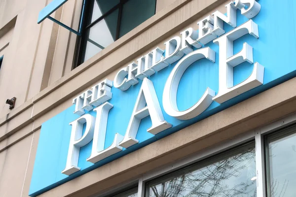 Columbus, Ohio / ABD 28 Şubat 2019: The Children 's Place mağazası çocuk giyim ve aksesuar satan bir Amerikan özel perakendecisi..