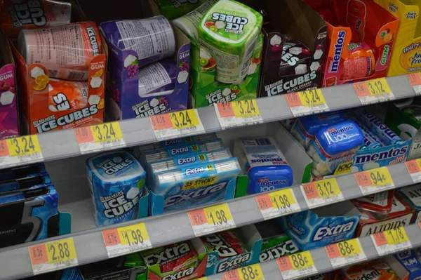 Columbus Ohio Listopad 2019 Extra Žvýkačka Pokladně Místním Walmartu — Stock fotografie