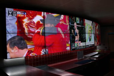 Nassau Bahamas 30 Mayıs 2022 Spor Barı içinde Çoklu Ekran Monitörleri