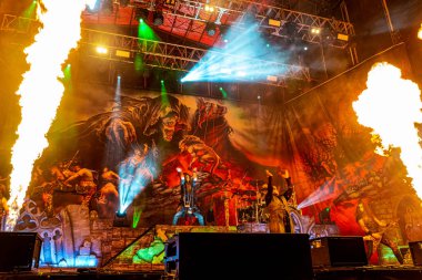 Alman müzik grubu Powerwolf 'un Power Metal konseri, Villena, Alicante' deki Rock Efsaneleri Festivali 'nin XV versiyonunda.
