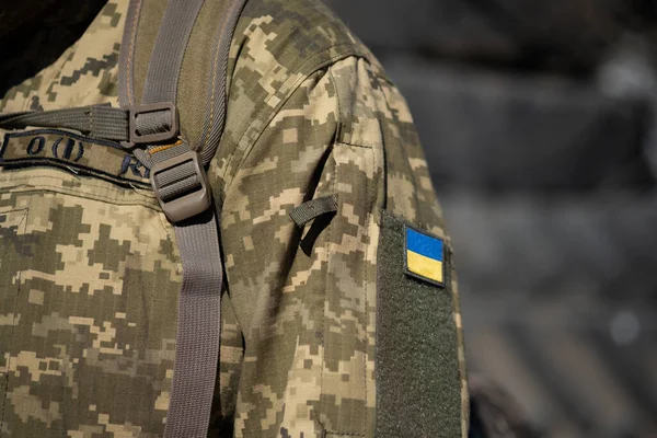 Украинский Флаг Военной Форме Война Солдат Вооруженных Сил Украины Территориальная — стоковое фото