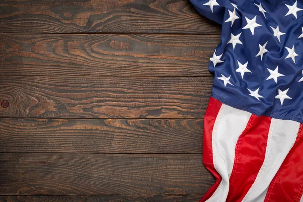 Flach Lag Die Usa Flagge Auf Braunem Holzbrett Vintage Hintergrund — Stockfoto