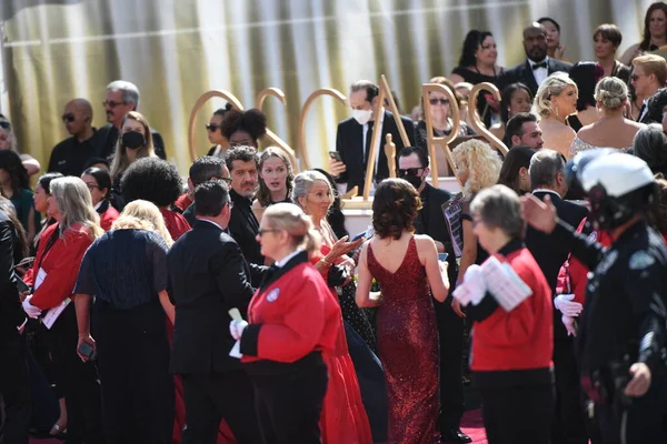 Hollywood, Los Angeles, Kalifornien - 27. MÄRZ 2022: Der Oscar 2022. 94. Oscar-Verleihung. Hollywood-Promis vor der Preisverleihung im Dolby Theatre. Filmstars, die besten Schauspieler und Regisseure. — Stockfoto