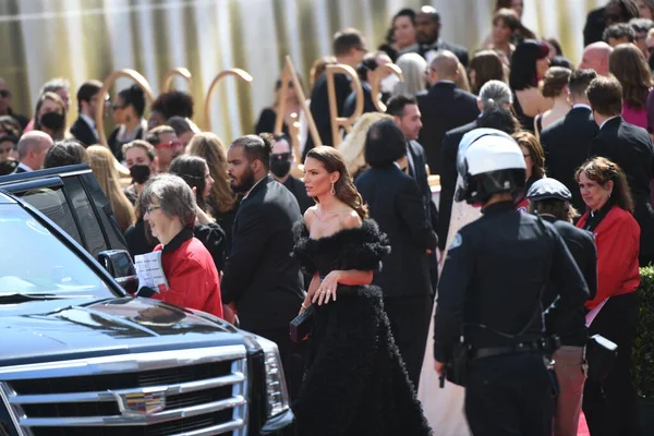 Hollywood, Los Angeles, California - MARCH 27, 2022: The 2022 Oscar. 94th Academy Awards. Hollywood celebrities before the award ceremony in Dolby Theatre. Movie stars, the best actors and directors. — Stock Photo, Image