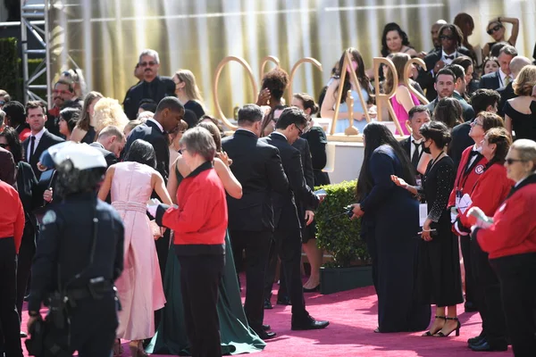 Hollywood, Los Angeles, California - 27 marzo 2022: L'Oscar del 2022. 94esima edizione degli Oscar. Celebrità hollywoodiane prima della cerimonia di premiazione al Dolby Theatre. Stelle del cinema, i migliori attori e registi. — Foto Stock