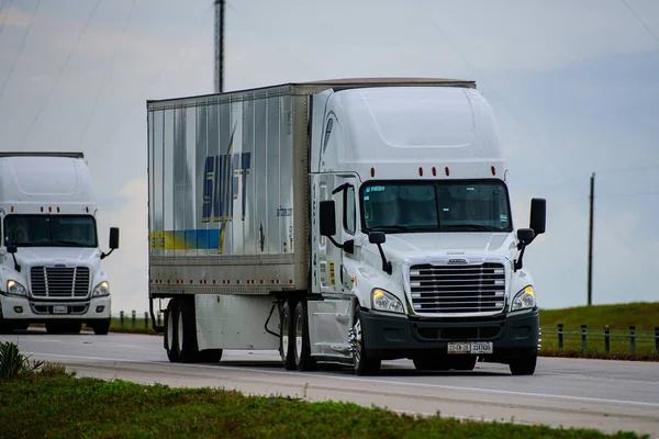 Arizona Amerika Serikat 2020 Truk Amerika Serikat Pegunungan Jalan Amerika — Stok Foto