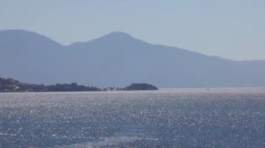  Suyun üzerinde parla, güney denizi, dinlenme, dinlenme, tatil, seyahat, deniz, deniz aktiviteleri, tefekkür, miditasyon, dalgalar, kanat çırpan dalgalar, tatil, sıcak deniz, yüzme, deniz banyosu