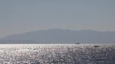  Suyun üzerinde parla, güney denizi, dinlenme, dinlenme, tatil, seyahat, deniz, deniz aktiviteleri, tefekkür, miditasyon, dalgalar, kanat çırpan dalgalar, tatil, sıcak deniz, yüzme, deniz banyosu