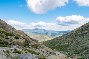 Gredos dağ aralığının panoramik görüntüsü