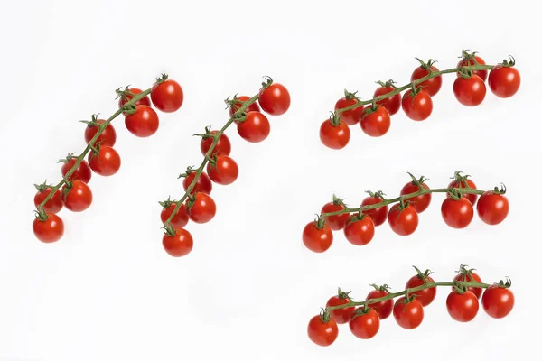 Hromada čerstvých červených cherry rajčat. — Stock fotografie