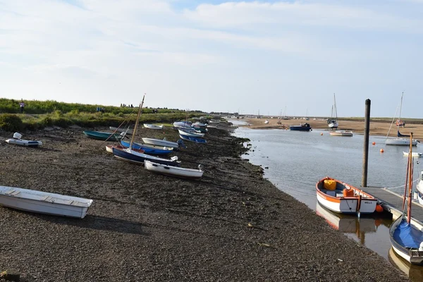 Boote festgemacht — Stockfoto