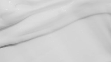 Beyaz cilt kozmetik krem desenli görüntüler. Spatula ile nemlendirici krem numune hareketi. Cilt bakımı kremsi güzellik ürünleri lekesi yakın çekim videosu. Kozmetik güneş kremi köpüğü 