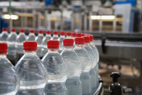 plastik şişe maden suyu şişeleme