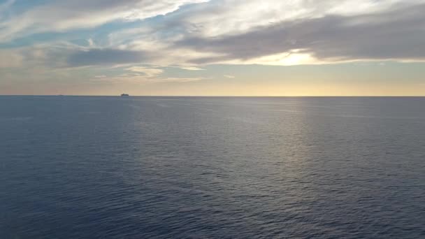 Gün Batımından Sonra Bulutlu Gökyüzü Bahamalar Deniz Tarağı Okyanusu — Stok video