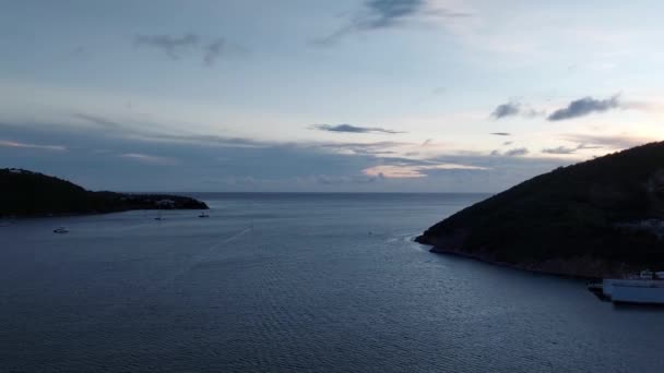 Šarlotte Amalie Thomas Škeble Oceán Mrak Večerní Obloha Západu Slunce — Stock video